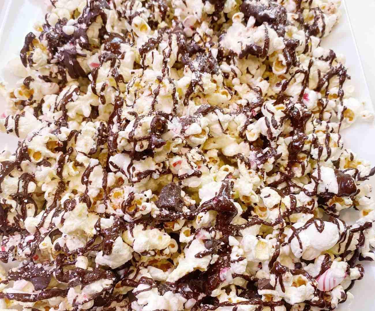 Chocolate Peppermint Popcorn - Aimee Lawson Wellness